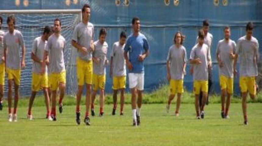 Sinan Alkış: "kadir &Ouml;zcan &Ccedil;ok Değerli Bir İnsandı"