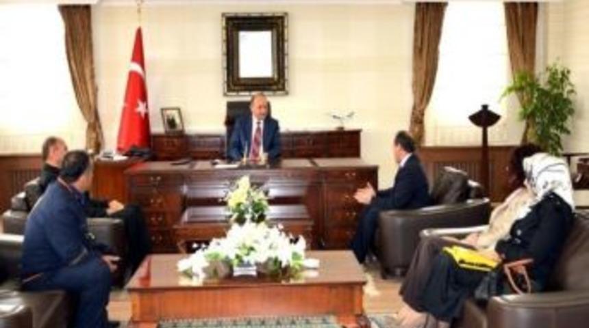 Ptt Başm&uuml;d&uuml;r&uuml; Kavak, Vali Azizoğlunu Ziyaret Etti