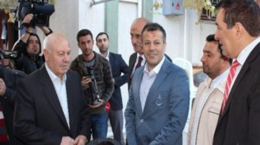 Ka&ccedil;ırılan Pilot Ağca Baba Ocağında