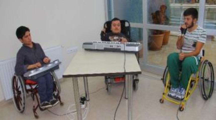 Engelleri Aşıp &lsquo;yetenek Sizsiniz&rsquo;e Katılmak İstiyorlar