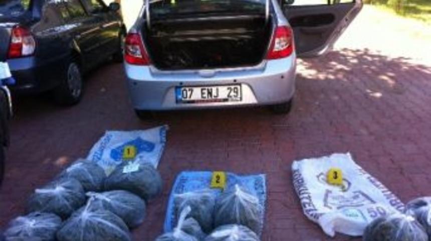 Uyuşturucu Operasyonunda 20 Kilo Esrar Ele Ge&ccedil;irildi