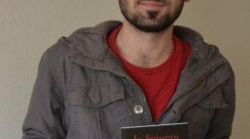 Trabzonlu Gen&ccedil; Şair İlk Şiir Kitabını &Ccedil;ıkarttı