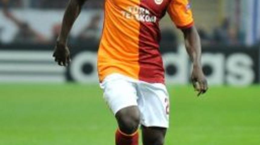 Uefa, Emmanuel Eboue&rsquo;yi Ma&ccedil;ın Adamı Se&ccedil;ti