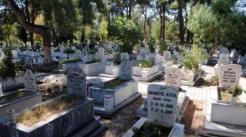 (&ouml;zel Haber) Antalya'da İki Mezarlık Daha Halka A&ccedil;ık Defin İşlemine Kapatıldı