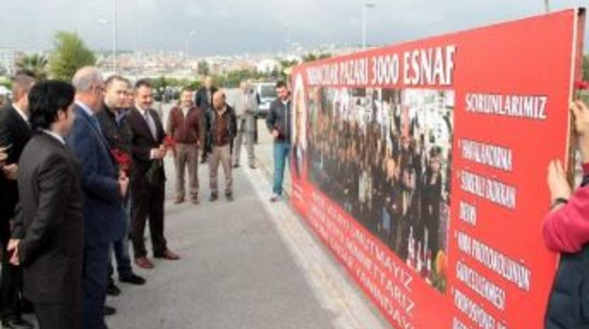 Yabancılar &Ccedil;arşısı Esnafından Yılmaz&rsquo;a Ahde Vefa