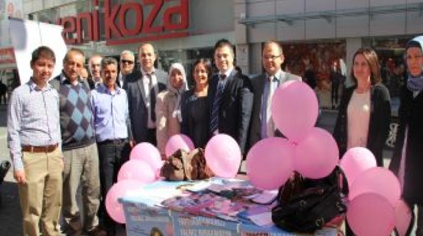 Kansere Dikkat &Ccedil;ekmek I&ccedil;in Stant Kuruldu