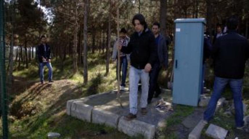 Polis, Sultangazi Kent Ormanı&rsquo;nda Arama Yaptı