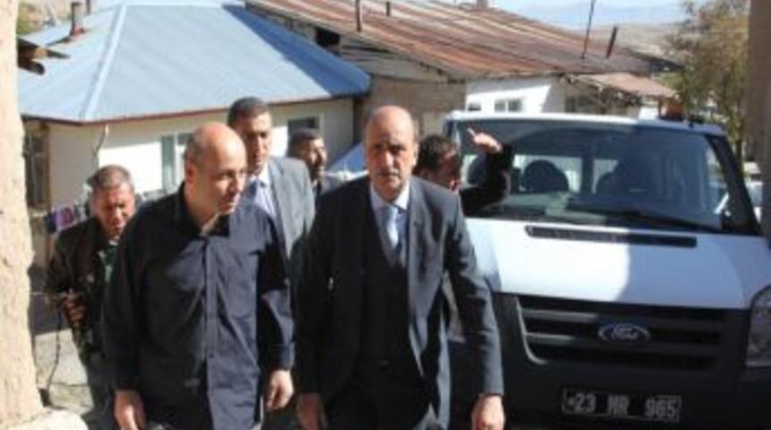 Hacda Iken Evi Yanan Aileye Belediyeden Yardım Eli