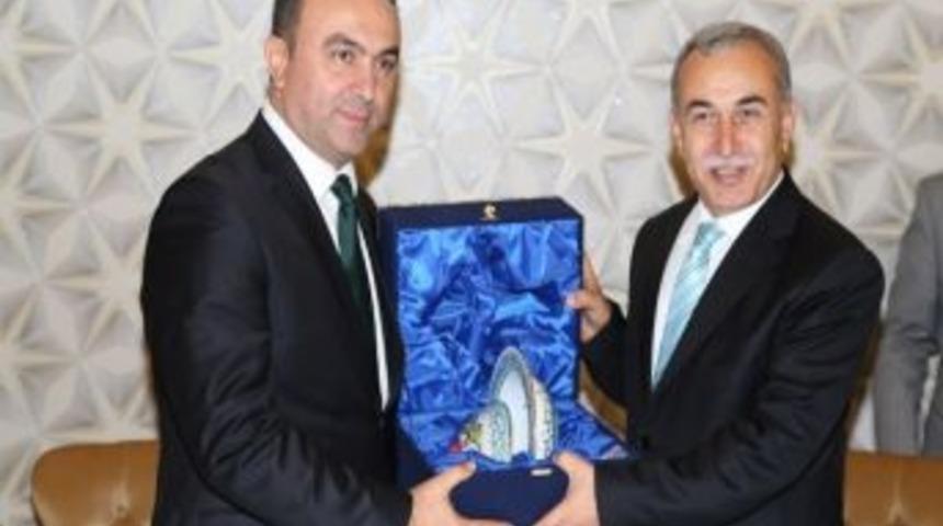 Sakarya &Ouml;zel İdare Genel Sekreteri Recep Soyt&uuml;rk&rsquo;e Veda Yemeği