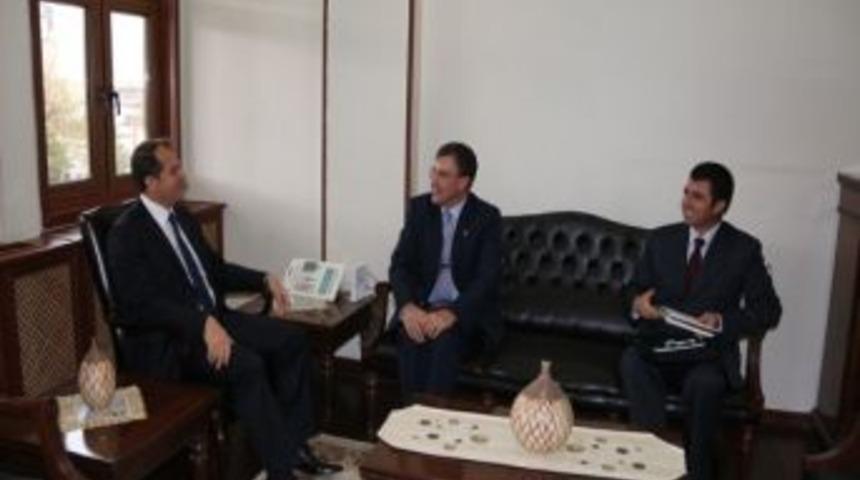 Avustralya B&uuml;y&uuml;kel&ccedil;isi Bing&ouml;l Valisi Taşyapan'ı Ziyaret Etti