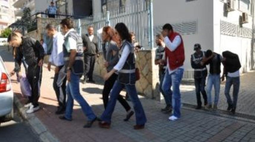 Alanya'da Uyuşturucu Operasyonu