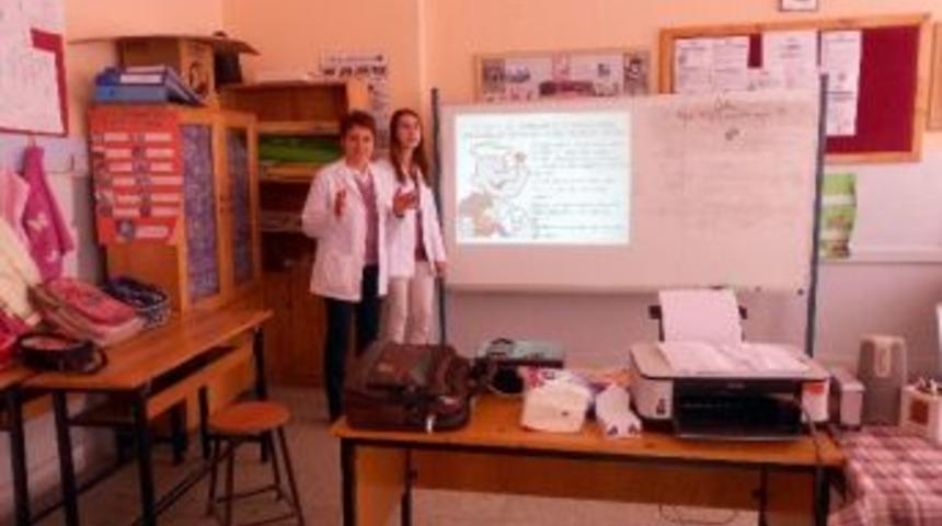 S&uuml;mer İlkokulunda Beslenme Eğitimi Verildi