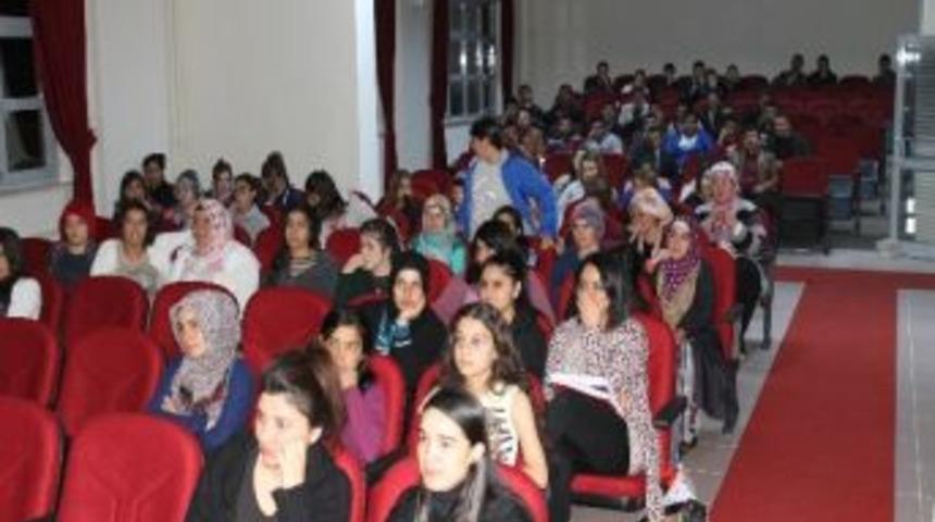 &Uuml;niversite &Ouml;ğrencilerine &ldquo;gen&ccedil;lik Ve G&uuml;venli Gelecek&rsquo; Konferansı