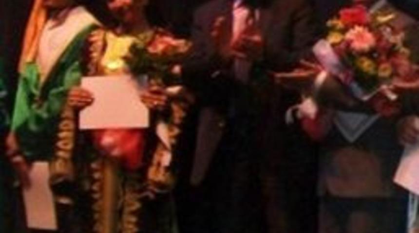 (&ouml;zel Haber) - Kalbine Yenilen &Ouml;ğretmen Y&uuml;zlerce &Ouml;ğrencisini Ağlattı