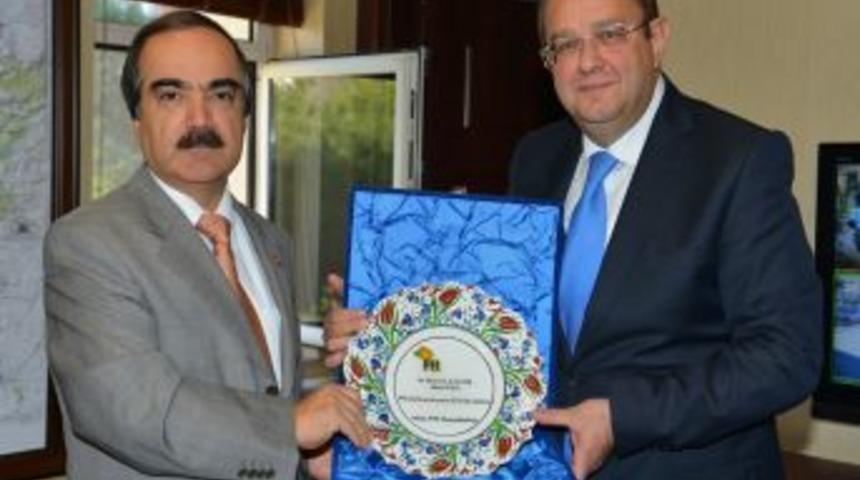 PTT Başm&uuml;d&uuml;rl&uuml;ğ&uuml; Y&ouml;neticileri Vali Coş&rsquo;u Ziyaret Etti