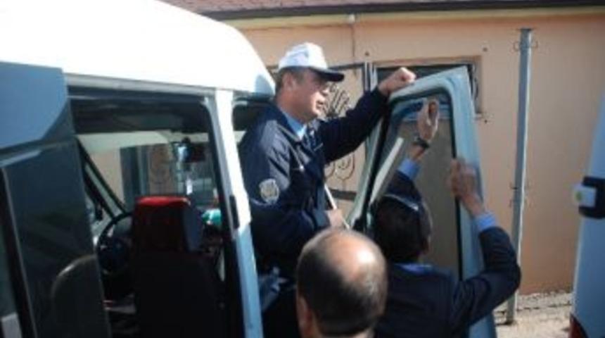 Kdz. Ereğli’de Servis Minibüsleri Polis Tarafından Denetlendi