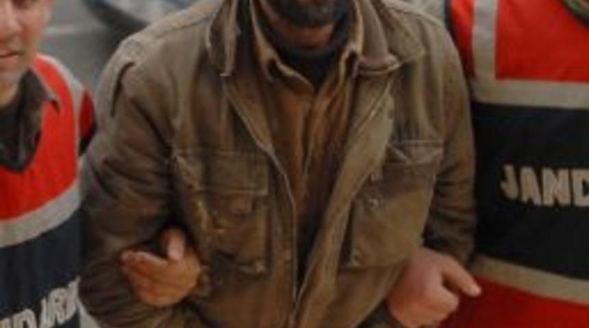 Taşla &Ouml;ld&uuml;rmeye 17 Yıl Hapis