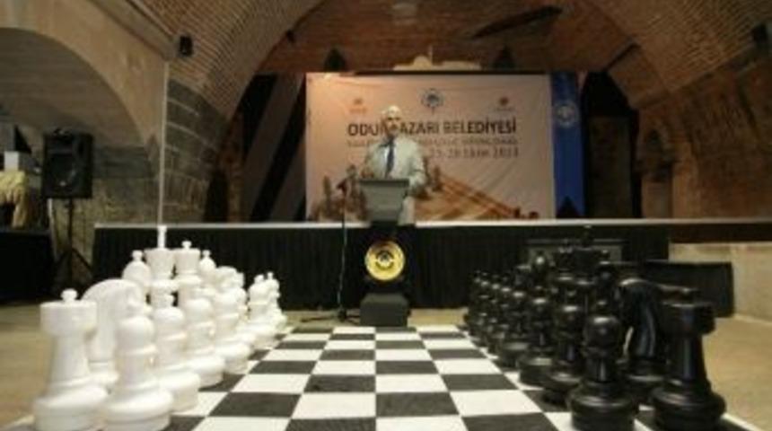 Tarihi Kurşunlu, Minik Satran&ccedil; Ustalarını Ağırlıyor