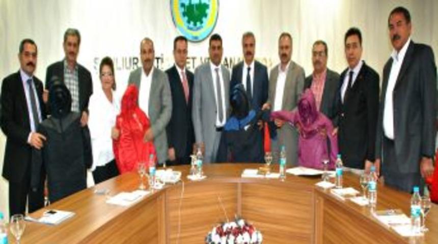 ŞUTSO'dan Bin 275 &Ouml;ğrenciye Kışlık Giyisi