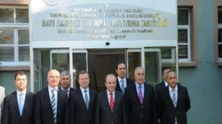 Vali &Ouml;zt&uuml;rk Batem&rsquo;de İncelemelerde Bulundu