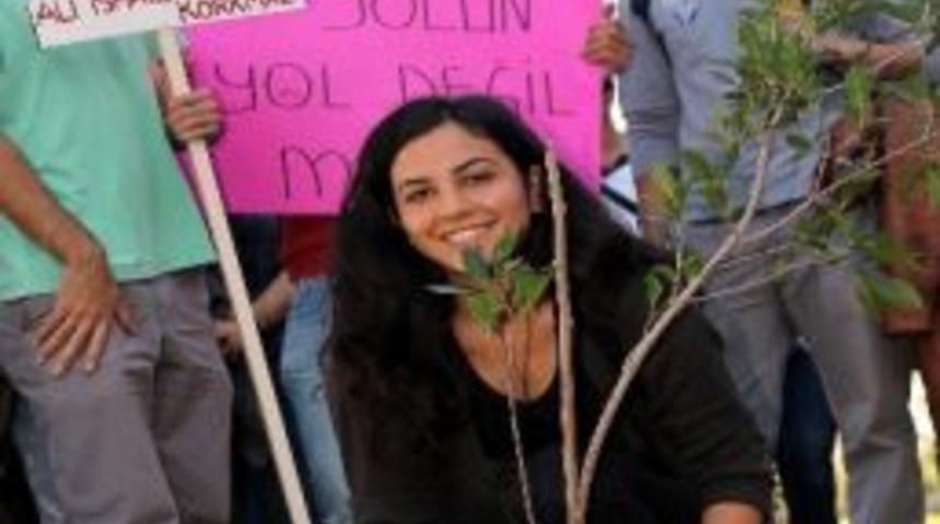 Me&uuml;'l&uuml; &Ouml;ğrencilerden Odt&uuml; Eylemine Fidanlı Destek