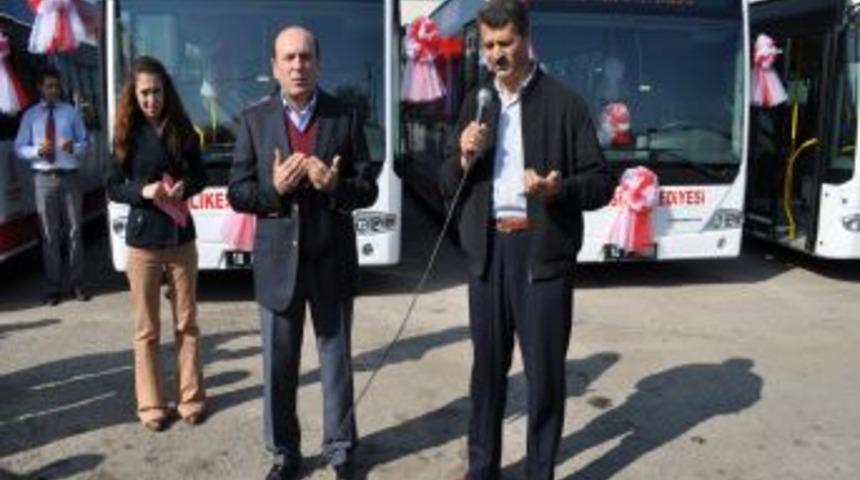 Balıkesir Belediyesi Iki Yeni K&ouml;r&uuml;kl&uuml; Otob&uuml;s&uuml; Hizmete Sundu