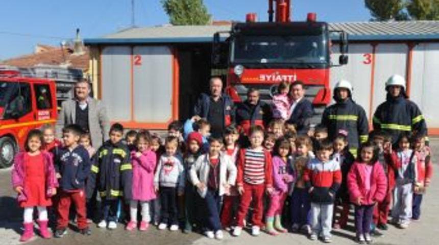 Miniklere yangın eğitimi