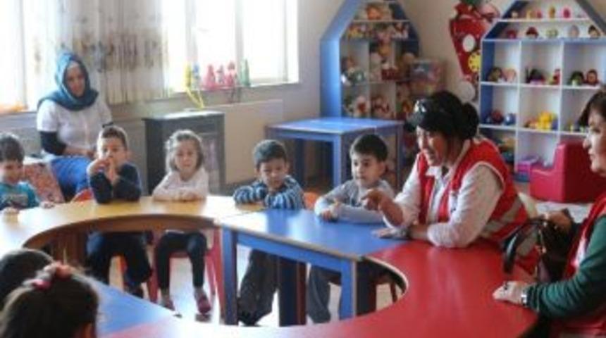 &Ouml;ğrencilere &lsquo;kızılay&rsquo; Konulu Seminer