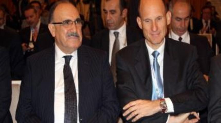 Ter&ouml;rle M&uuml;cadelede Ulusal Ve Uluslararası Koordinasyon Konferansı