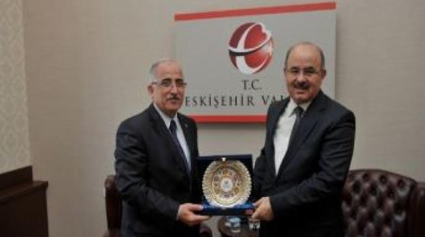 Ak Parti Genel Başkan Yardımcısı &Ccedil;elik Eskişehir&rsquo;de