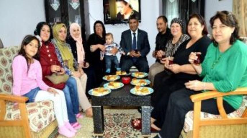 Ak Partili Aday Adayı Ev Gezmesinde