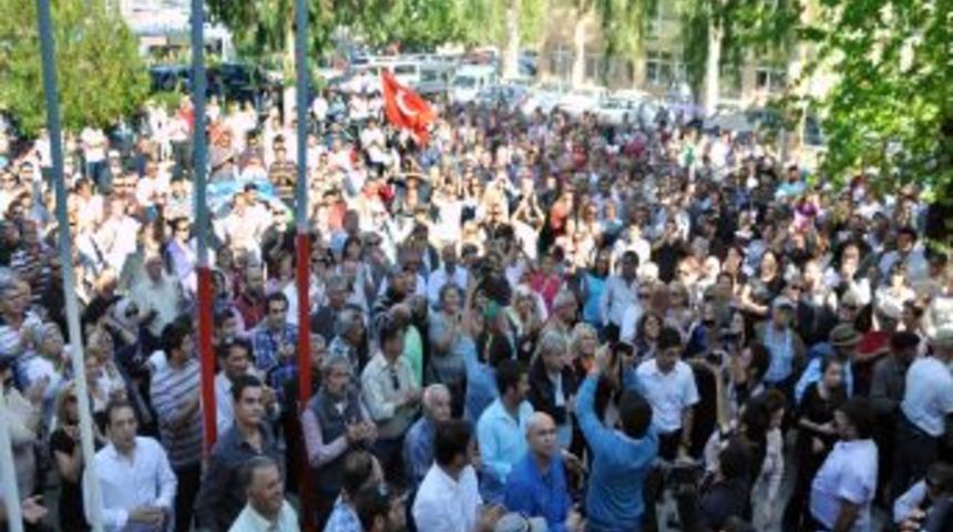 Fethiyeliler, Başkan Saatcı I&ccedil;in Y&uuml;r&uuml;d&uuml;