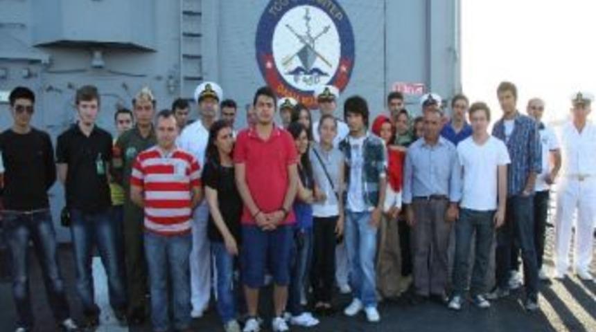 Donanmaya Ait Gemiler Halka A&ccedil;ılıyor