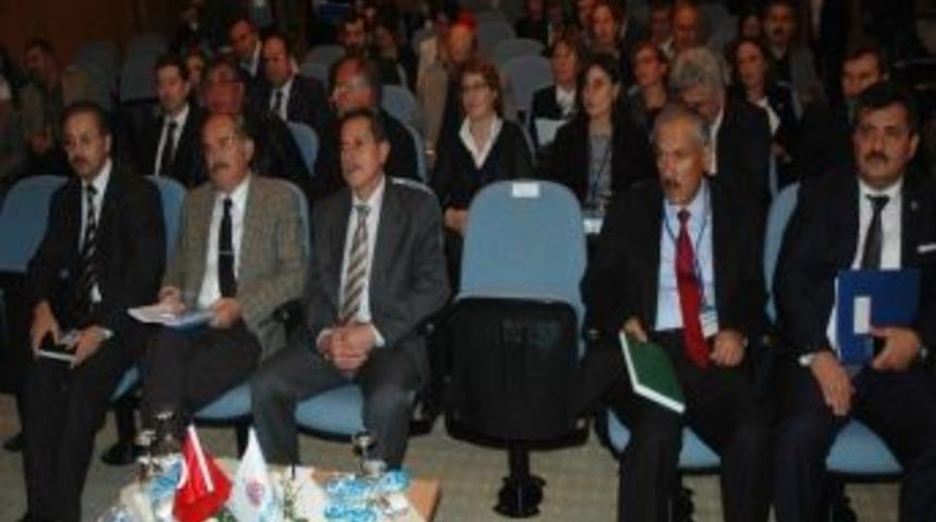 Eskişehir&rsquo;de Kent Meydanı &Ccedil;alıştayı