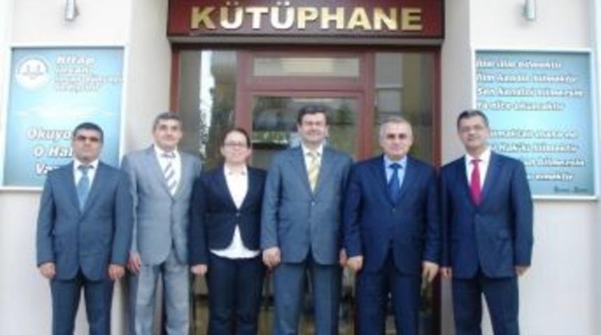 İzmir M&uuml;ft&uuml;s&uuml; Muslu'dan K&uuml;&ccedil;&uuml;k Menderes Havzasında Ziyaretler