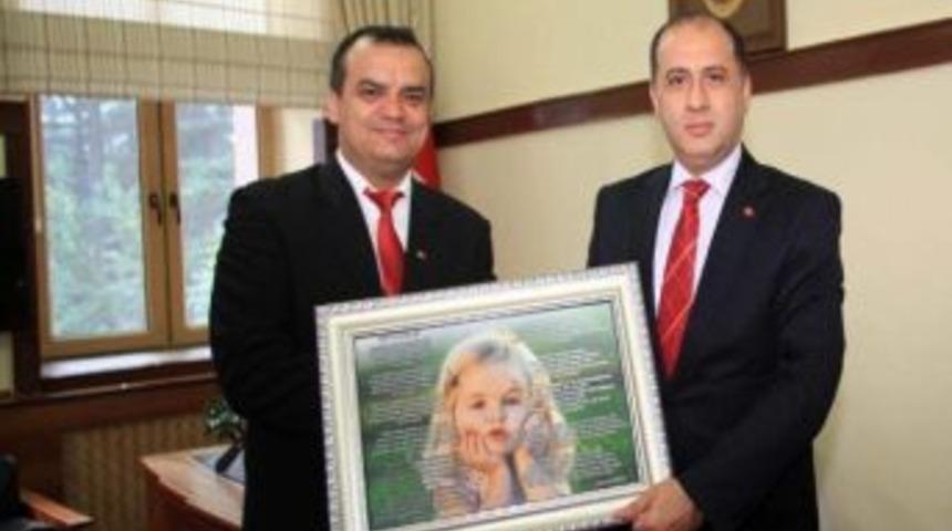 Yurtayder Y&ouml;netiminden Vali &Ccedil;omaktekin&rsquo;e Ziyaret