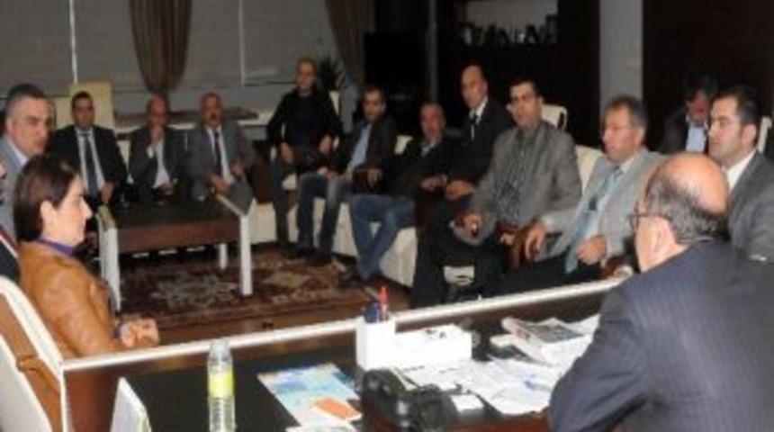 G&uuml;mr&uuml;k&ccedil;&uuml;oğlu: Artvinliler D&uuml;r&uuml;st Ve &Ccedil;alışkandır"