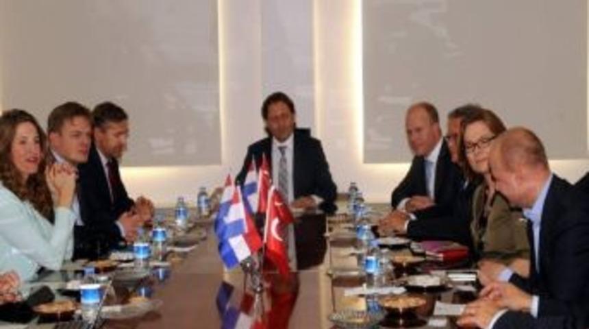 Hollanda B&uuml;y&uuml;kel&ccedil;isinden Gaziantep&rsquo;e &Ouml;vg&uuml;