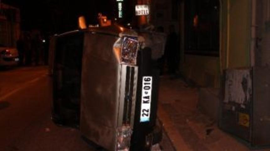 Yan Yatan Aracını Kendi Elleriyle D&uuml;zeltmeye &Ccedil;alıştı