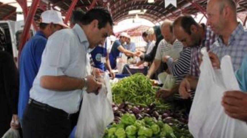 Organik Pazar&rsquo;da 44.5 Ton Yazlık Sebze Satıldı