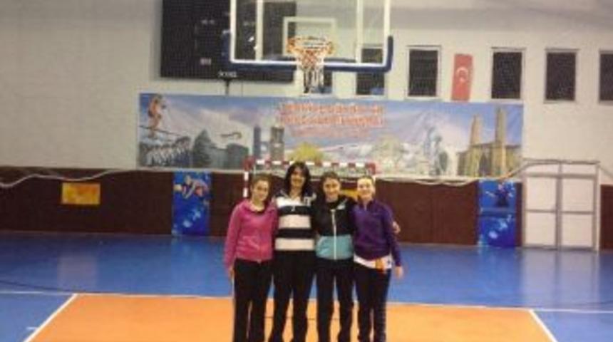 Potanın Prensleri Ve Prensesleri Diyarbakır Yolcusu