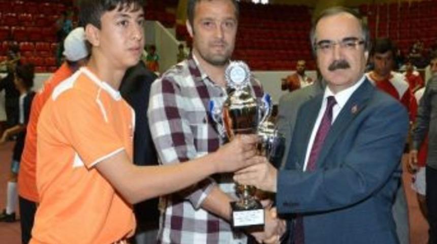 Vali Coş: "amat&ouml;r Spor Dallarında Gurur Tablosu Yaşıyoruz"