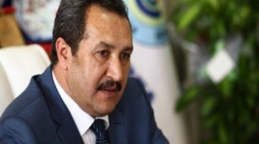 Ticaret Borsası'ndan &Ouml;ğrencilere Yardım