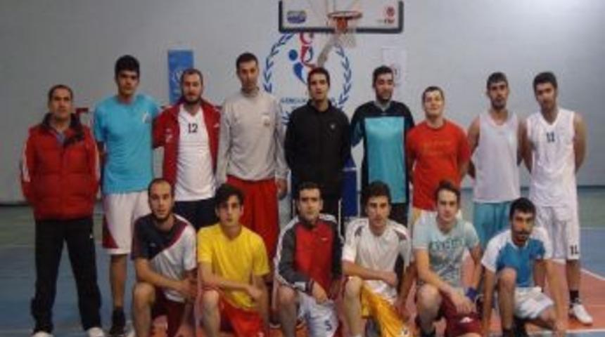 Bitlis Gen&ccedil;lik Spor Basketbol Takımı, Batman Petrol Spor Ma&ccedil;ına Hazırlanıyor