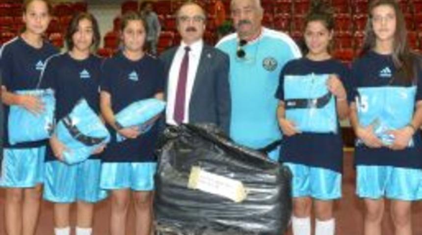 Vali Coş: Amat&ouml;r Spor Dallarında Gurur Tablosu Yaşıyoruz