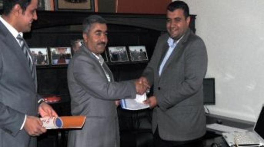 Ak Parti&rsquo;nin İlk Aday Adayı Ş&uuml;kr&uuml; Sağlam Resmen M&uuml;racaat Etti