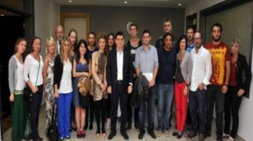 Avrupalı Gen&ccedil;ler Başkan T&uuml;t&uuml;nc&uuml;&rsquo;ye Konuk Oldu