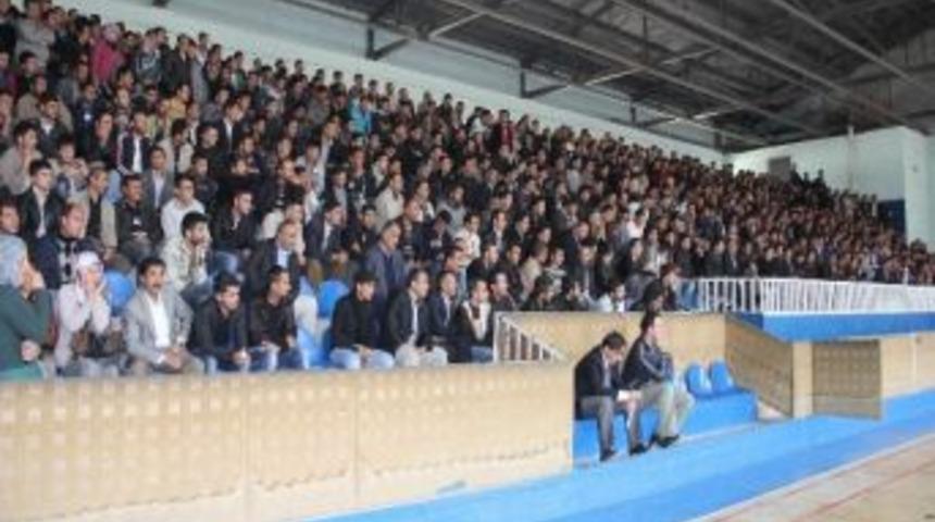 Hakkari&rsquo;de 280 Hizmetli Kadrosunu 3 Bin 20 Kişi Başvurdu