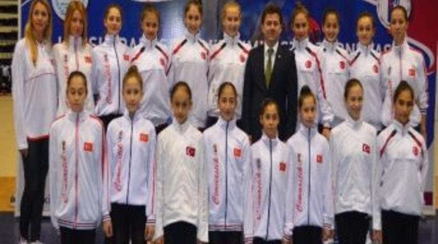 19. İzmir Uluslararası Ritmik Cimnastik Turnuvası Başlıyor