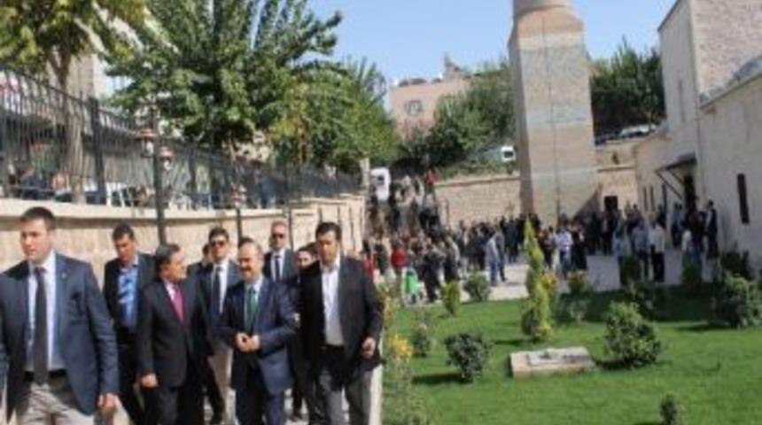 Anayasa Mahkemesi Başkanı Haşim Kılı&ccedil; Siirt&rsquo;te